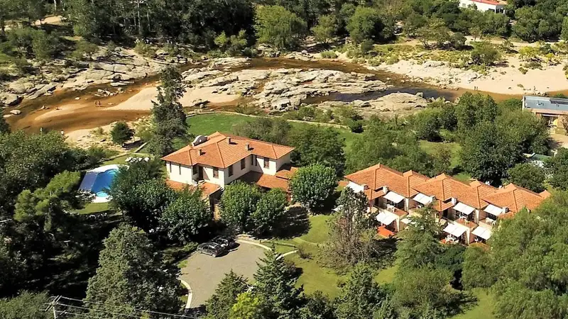Costa Serrana Apart Hotel