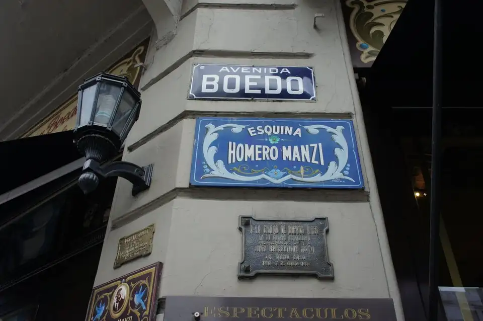 Esquina Homero Manzi